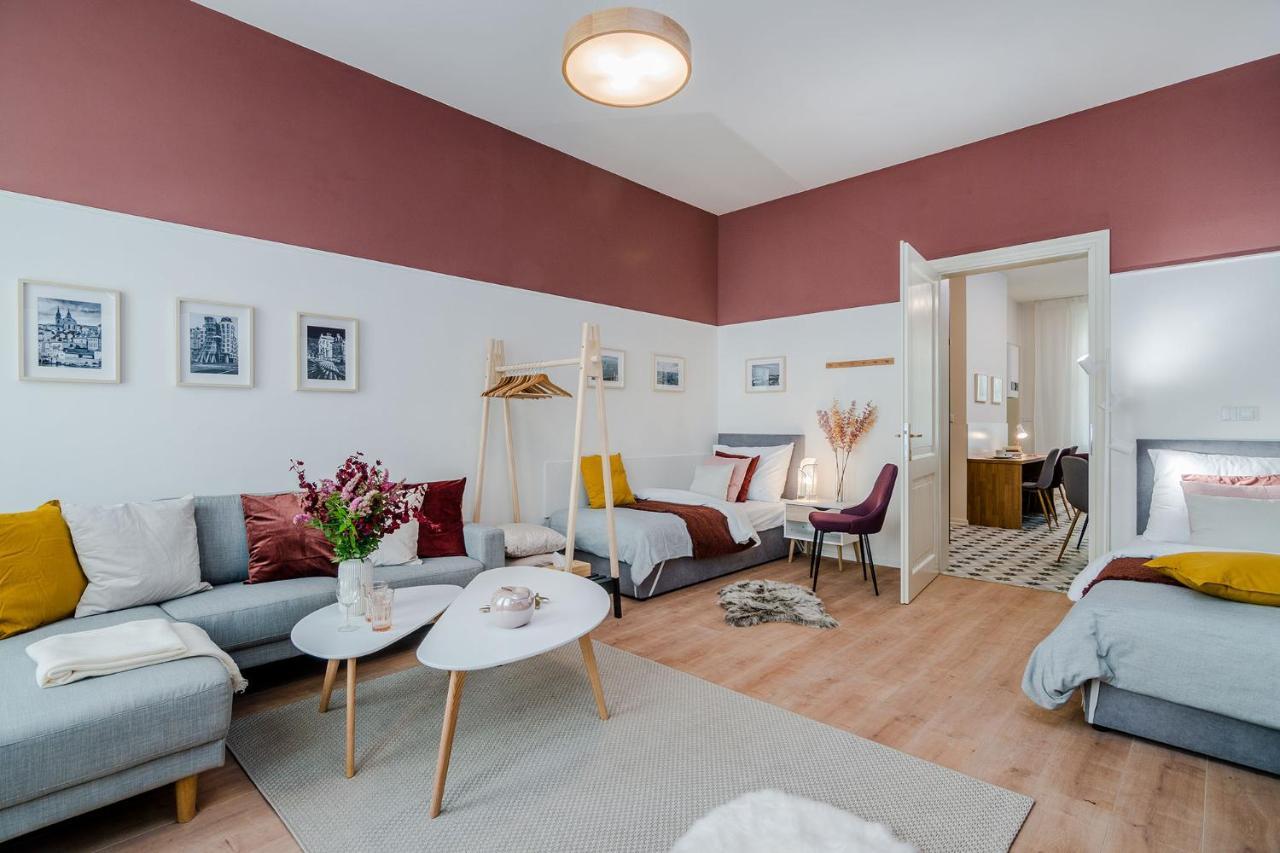 Royal Apartments Prague By Michal&Friends エクステリア 写真